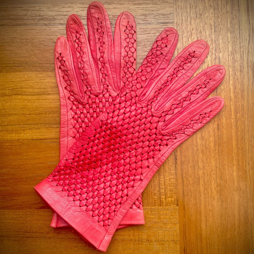 Vintage leather gloves